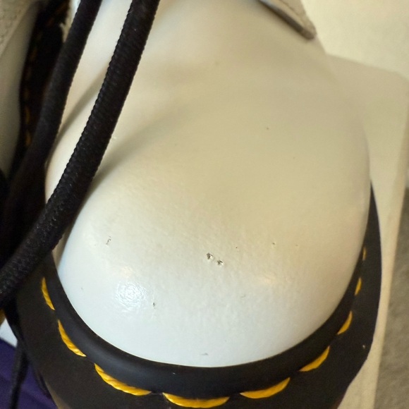 Dr. Martens White Combat Boots woman’s Size 9 - Picture 11 of 11